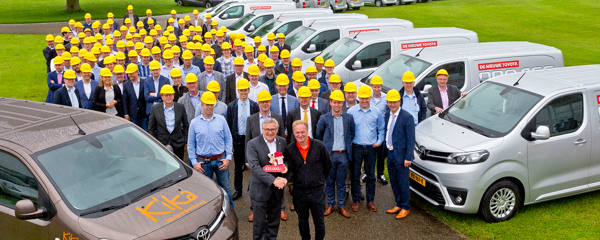 Nieuw geïntroduceerde Toyota PROACE bedrijfswagens gaan op pad voor KiKa