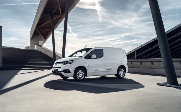 Nu te bestellen: Toyota PROACE CITY