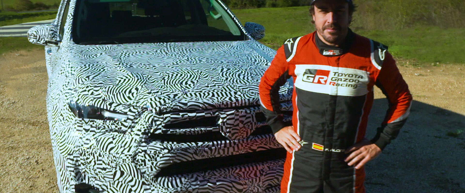 Vernieuwde Toyota Hilux getest door Fernando Alonso