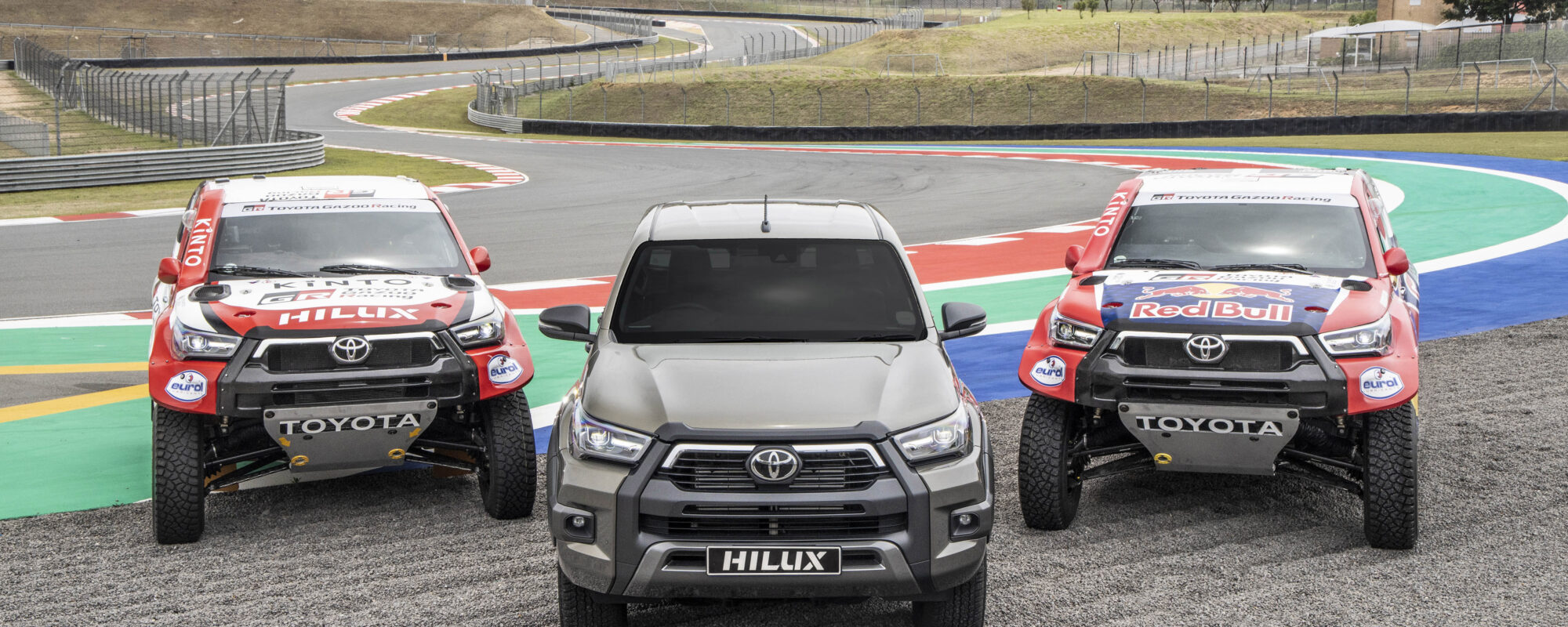 Toyota GAZOO Racing met vier teams en Toyota Hilux aan start Dakar 2021