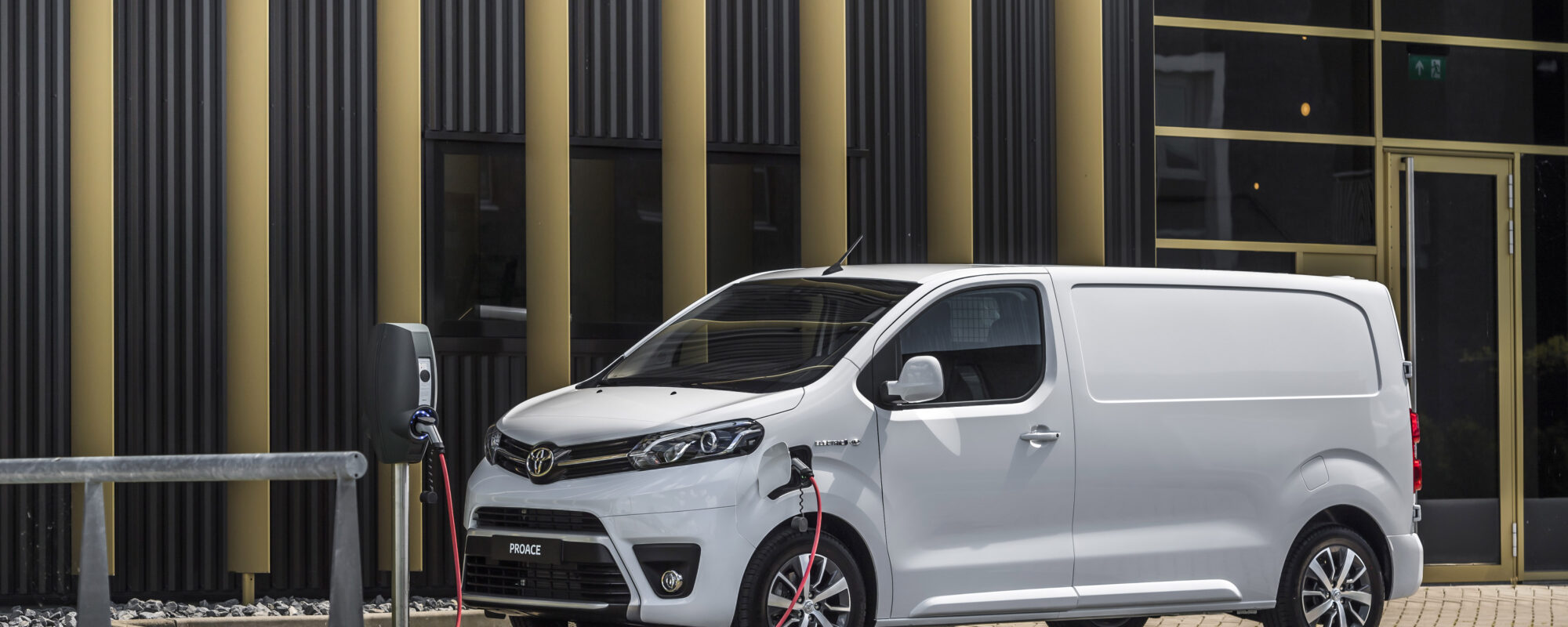 Toyota Proace Electric is bestverkochte batterij-elektrische bedrijfswagen van Nederland