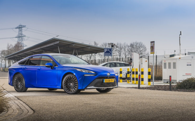 Toyota Mirai per direct leverbaar met eigen waterstofvulpunt