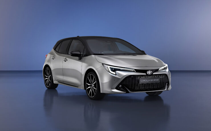 Toyota Corolla krijgt update voor 2023: vijfde generatie hybride en nieuw infotainment