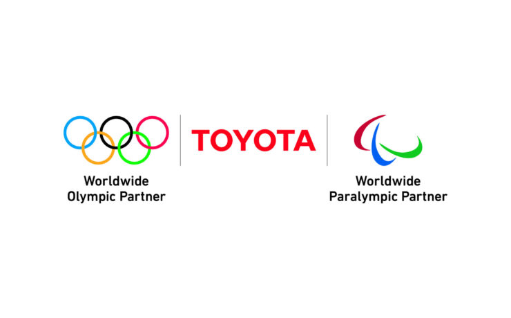 Omgebouwde ‘zero tailpipe emission’ touringcars met waterstof-brandstofcelmodules van Toyota voor gebruik tijdens de Olympische Paralympische Spelen Parijs 2024