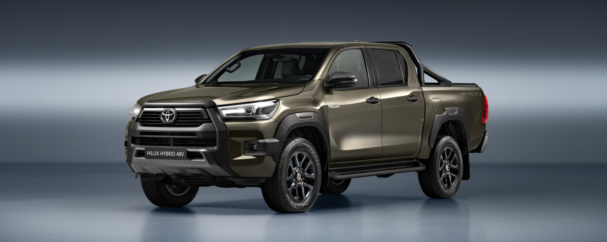 Onverwoestbare Toyota Hilux wordt geëlektrificeerd met nieuwe 48V Hybrid technologie