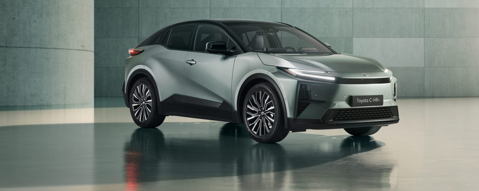 Wereldpremière van de volledig nieuwe batterij-elektrische Toyota C-HR+